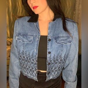Super cute Embroidered Cropped Denim Jacket!